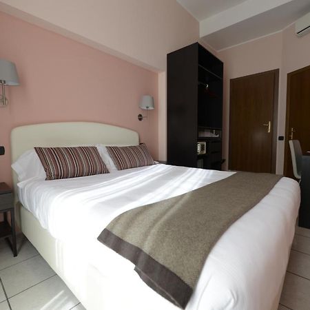 Hotel Florence Milano Esterno foto