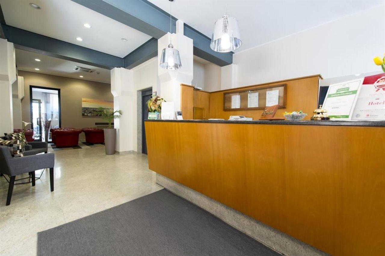 Hotel Florence Milano Esterno foto