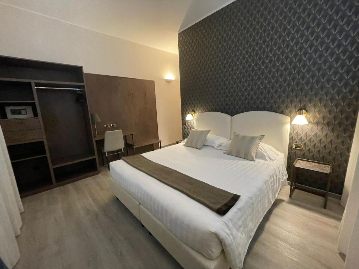 Hotel Florence Milano Esterno foto