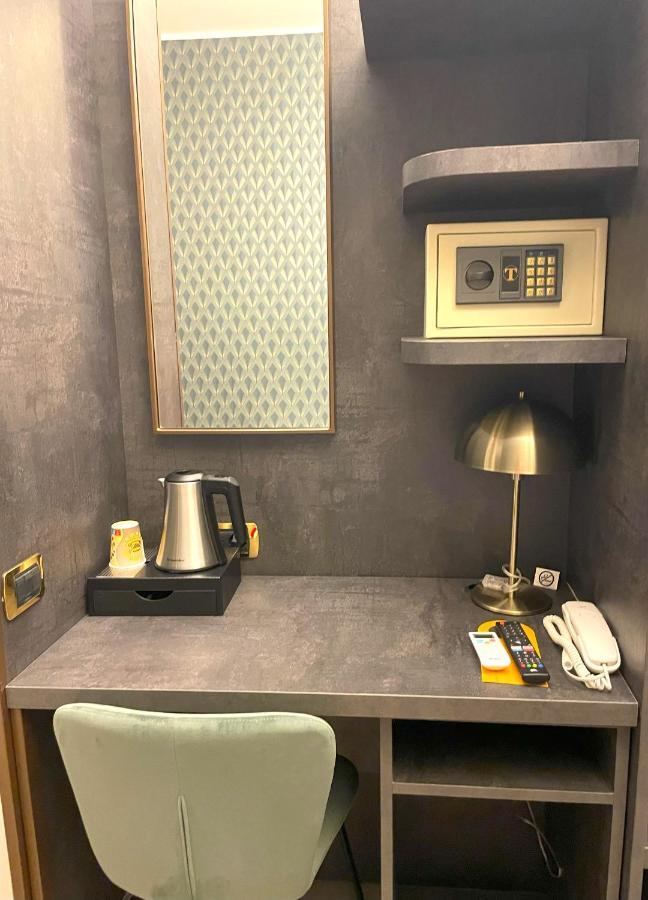 Hotel Florence Milano Esterno foto