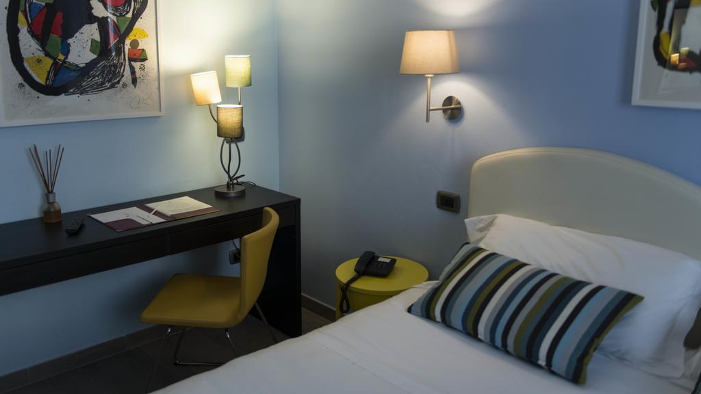 Hotel Florence Milano Esterno foto
