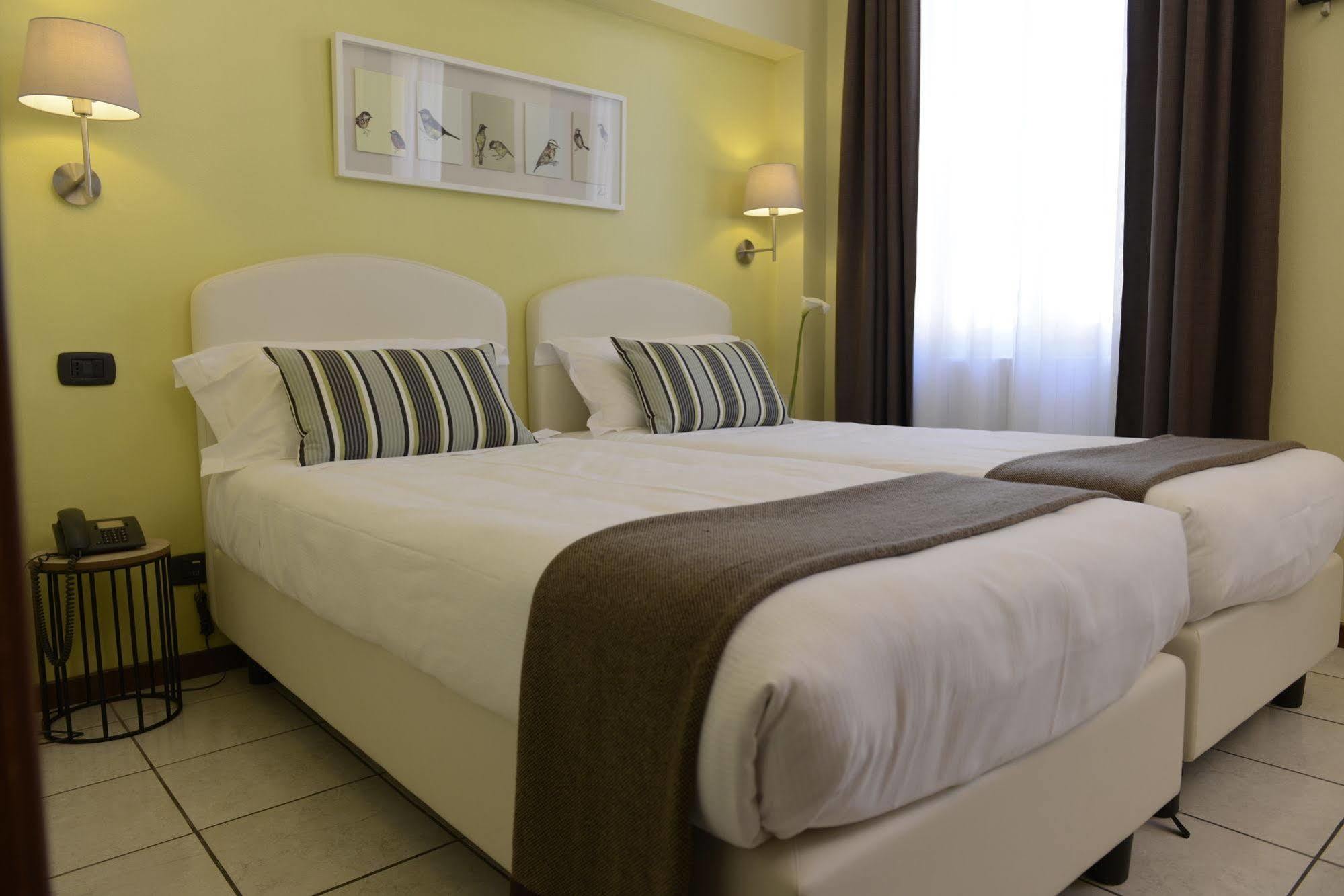 Hotel Florence Milano Esterno foto