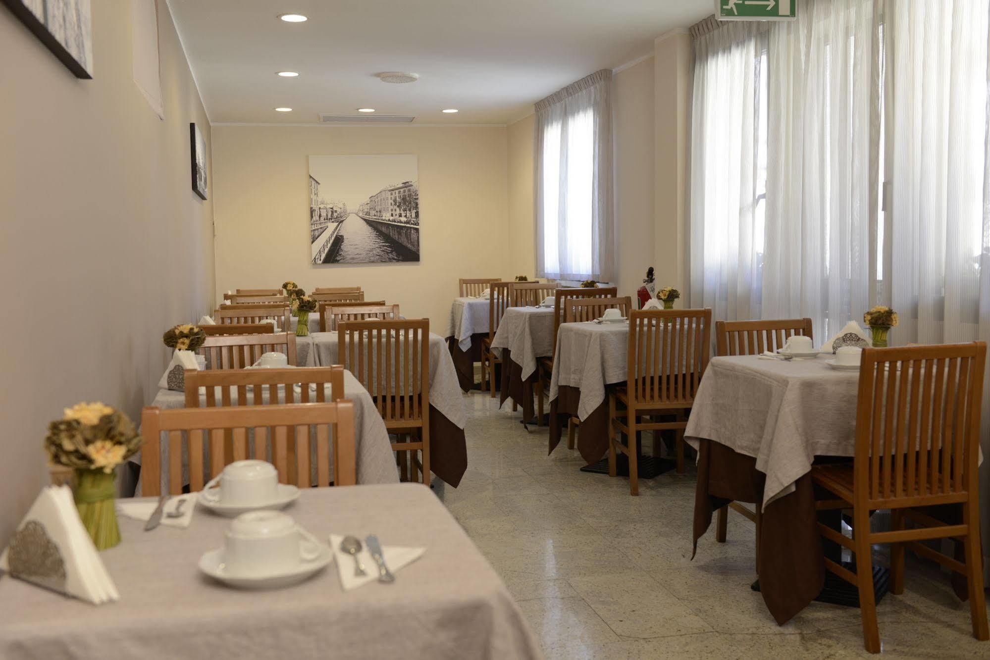 Hotel Florence Milano Esterno foto